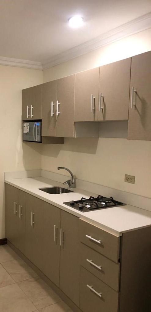 Doral Suite ¡Cerca Del Aeropuerto! Guayaquil Eksteriør bilde